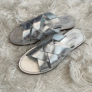 Madewell slides